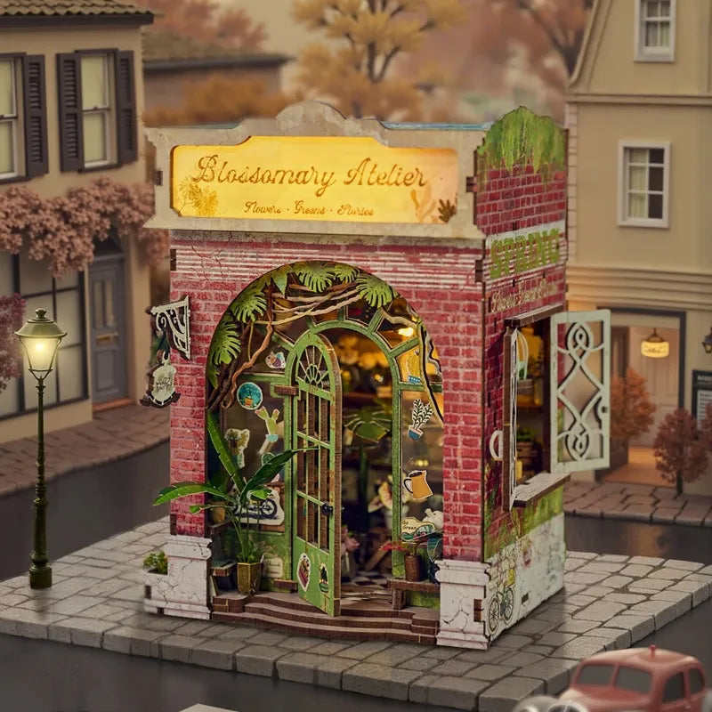 Side view of the Miniature House - Blossomary Atelier with clearly visible elements