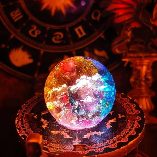 Detailansicht eines dekorativen Elements im Book Nook - Tarot Divination Association mit feinen Details