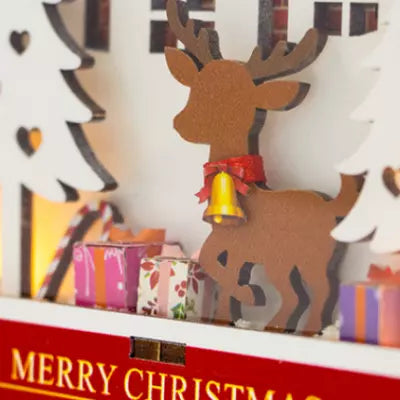 Detailansicht eines dekorativen Elements im Book Nook - Winter Of Christmas mit feinen Details