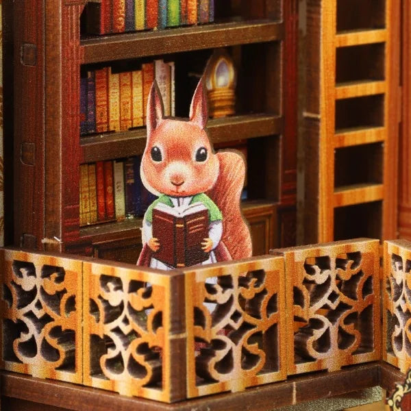 Detailansicht eines dekorativen Elements im Miniature House Kit - Wanguo Bookstore mit feinen Details