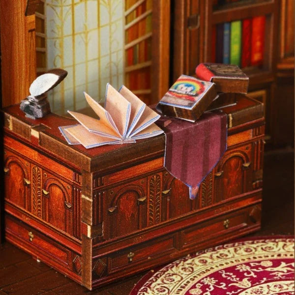 Detailansicht eines dekorativen Elements im Miniature House Kit - Wanguo Bookstore mit feinen Details