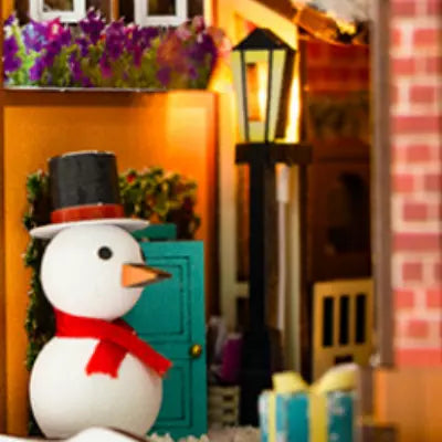 Detailansicht eines dekorativen Elements im Book Nook - Winter Of Christmas mit feinen Details