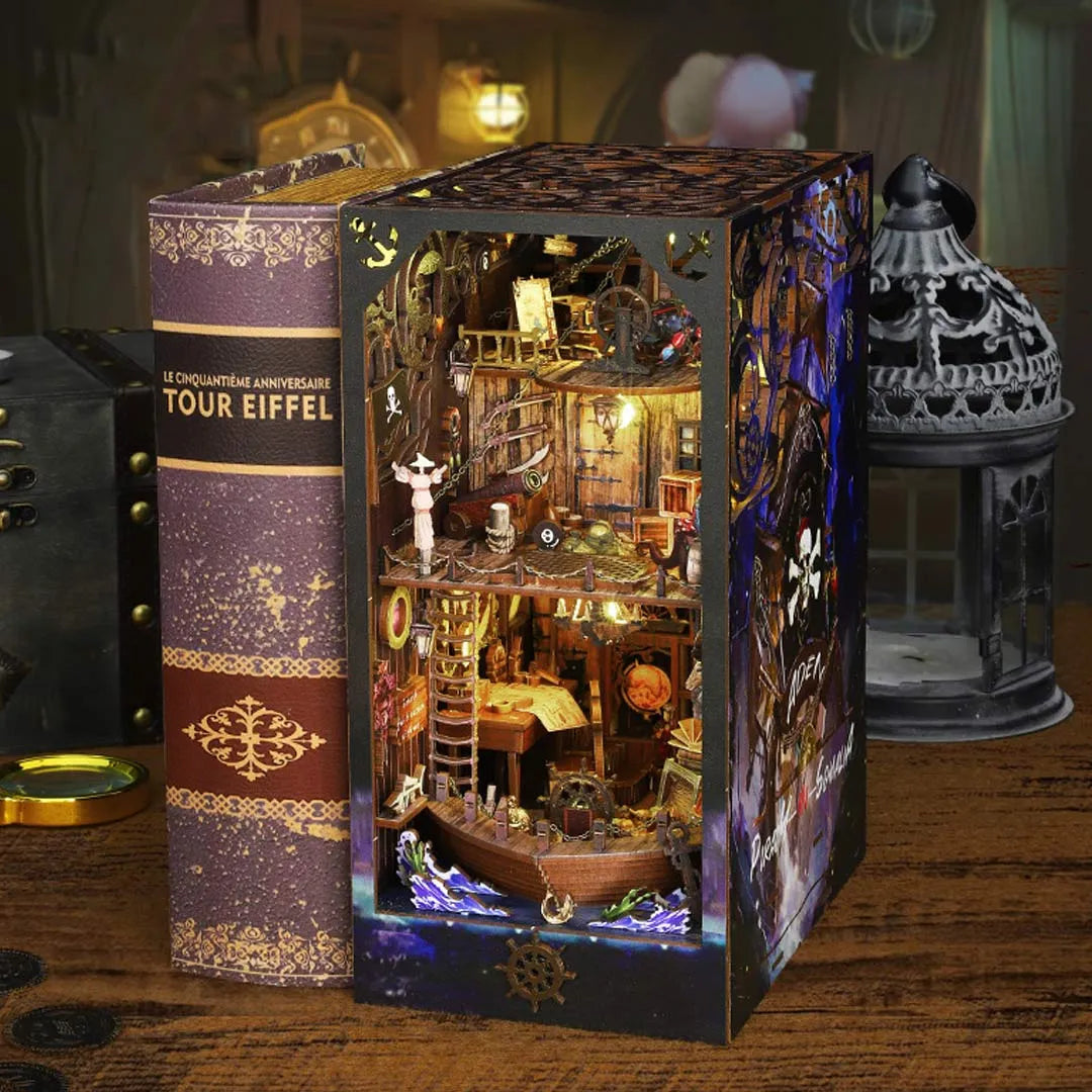 Book Nook Kit | Aden Piracy in Somalia - CraftoyX