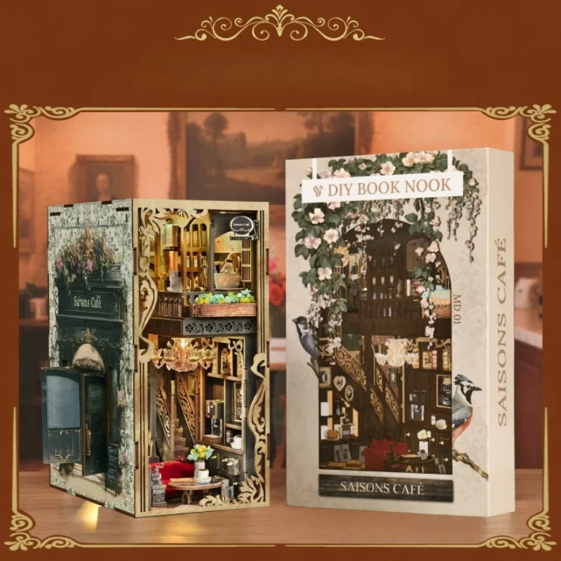 Geschenkverpackung des Book Nook - Four Seasons Coffee für Sammler und als ideales Geschenk