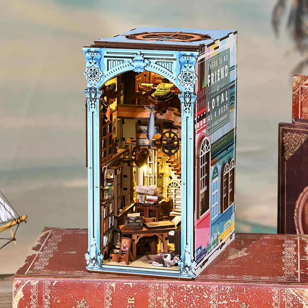 Book Nook Kit | Hemingway House - CraftoyX
