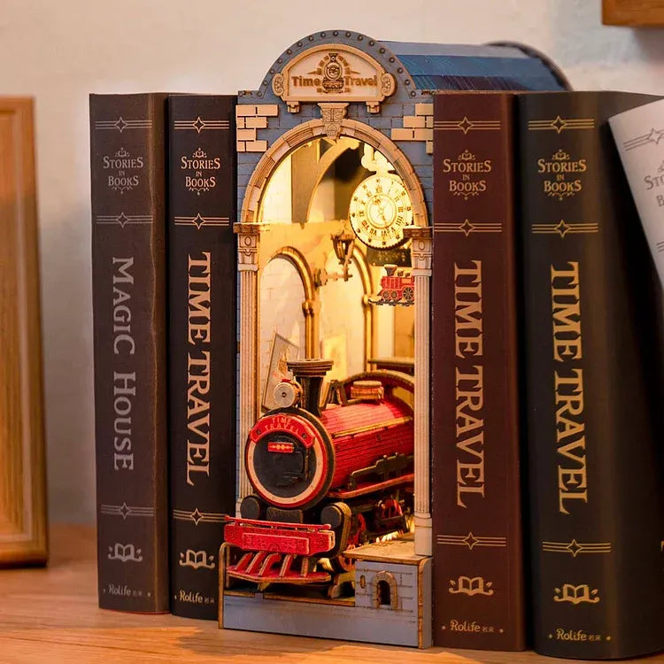 Book Nook Kit | Time Travel - CraftoyX