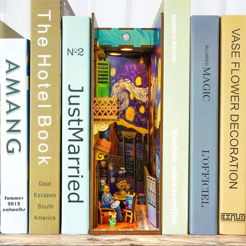 DIY Book Nook Kit | Vincent's World - CraftoyX