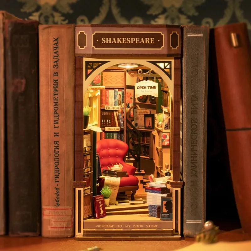 Book Nook Kit | SHAKESPEARE - CraftoyX