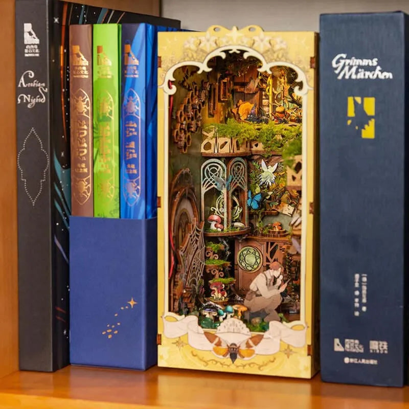 Book Nook Kit | Insect Story Miniature World - CraftoyX