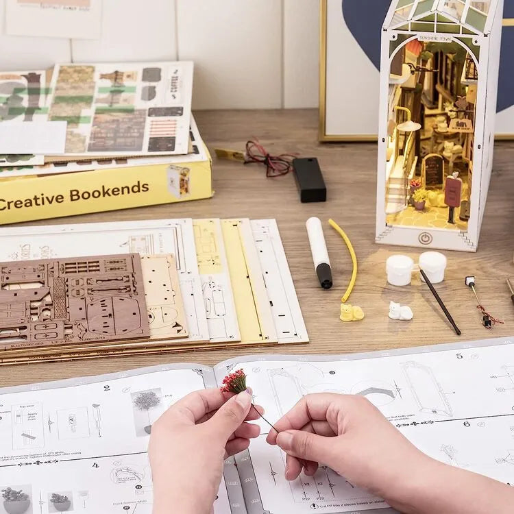 Book Nook Kit | Sunshine Town - CraftoyX